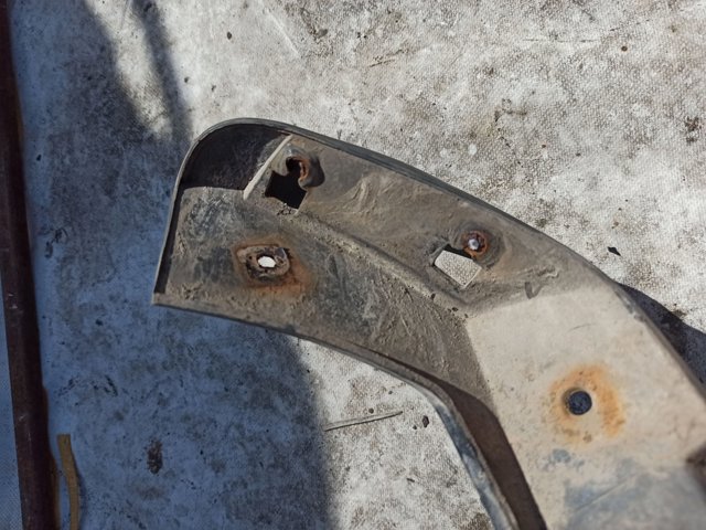 Бризковики задній, правий 86842H1500 HYUNDAI