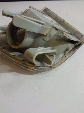 Покажчики повороту (передні) 8A0953050A VAG