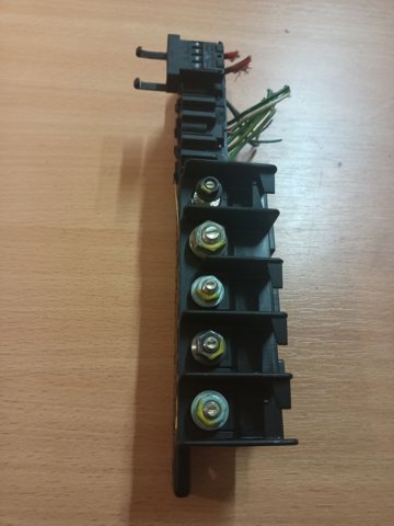 Коробка запобіжників 8L0941822 VAG