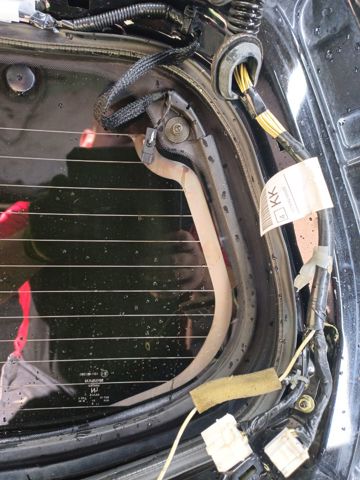 Двері багажника 90100EB335 NISSAN