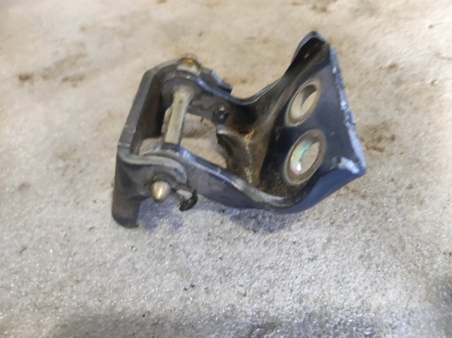 Петля передніх дверей, лівою 9035G5 PEUGEOT