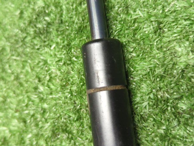Амортизатор багажника правий 90450JG400 NISSAN
