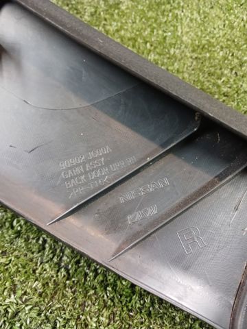 Пластик п'ятих дверей 90902JG00A NISSAN