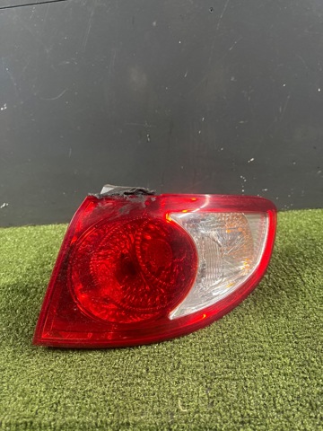 Фара задня права зовнішня 924022B000 HYUNDAI