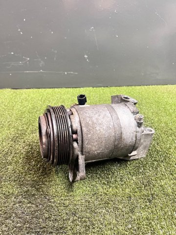 Компресор кліматичної установки 92600CA01A NISSAN