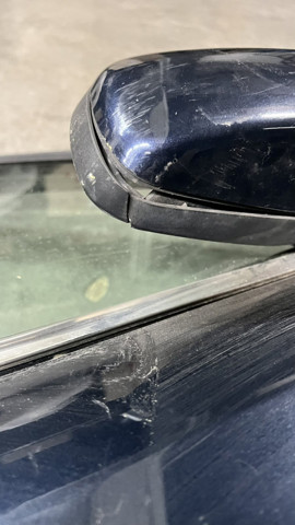 Пасажирські передні двері 93175829 OPEL