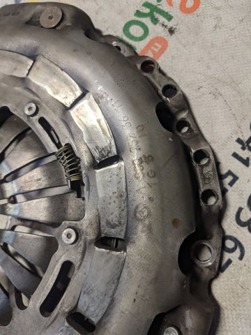 Пелюстковий кошик зчеплення A0002523611 MERCEDES