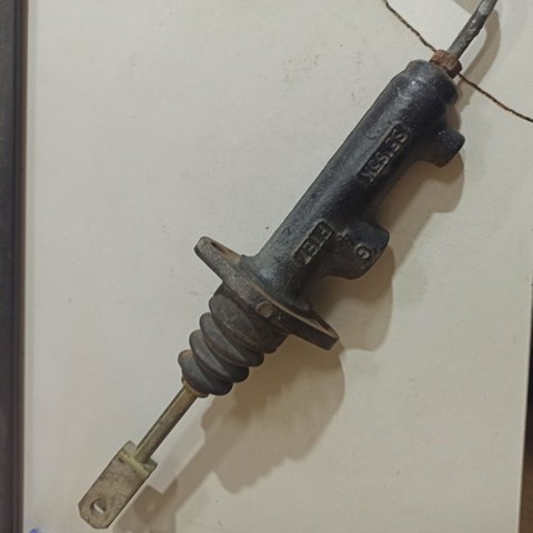 Циліндр зчеплення, головний A0012958606 MERCEDES