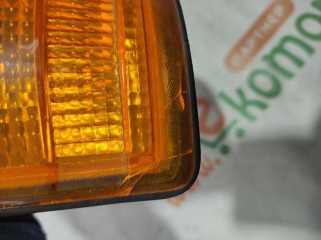 Поворотник правий A0018226820 MERCEDES