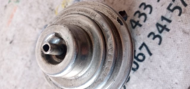 Клапан EGR рециркуляції газів A0021400560 MERCEDES