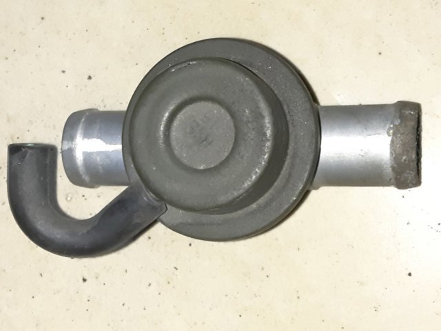 Клапан продувки каталізатора A0021405560 MERCEDES