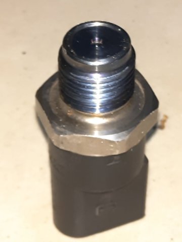 Манометри A0041536728 MERCEDES