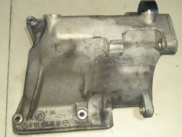 Кронштейн компресора наддуву двигуна A1110960645 MERCEDES