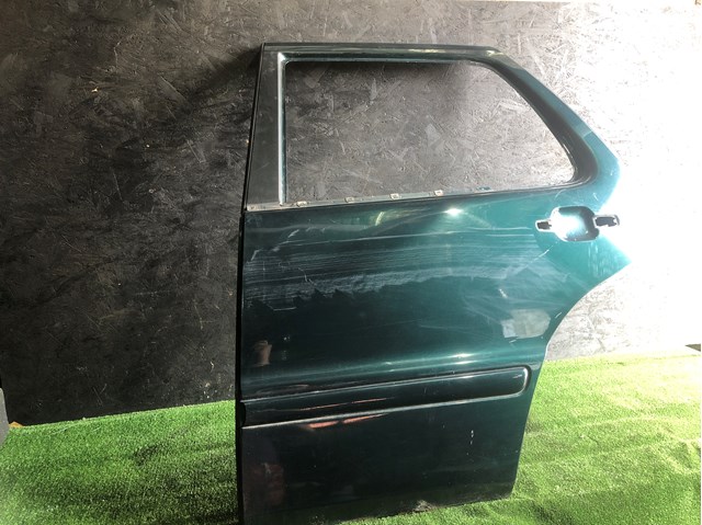 Двері пасажирськи задні ліві A1637301505 MERCEDES