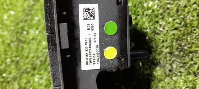 Кнопка вмикання обігріву керма A1648207910 MERCEDES