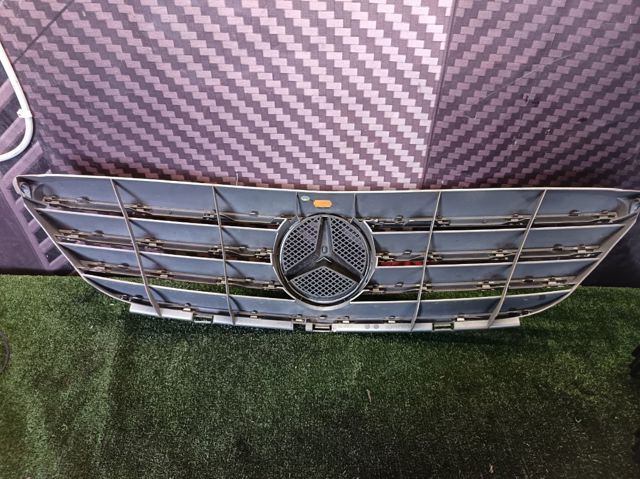 Облицювання радіатора A1698800783 MERCEDES
