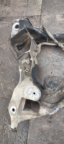Підрамник передньої підвіски A2036280557 MERCEDES