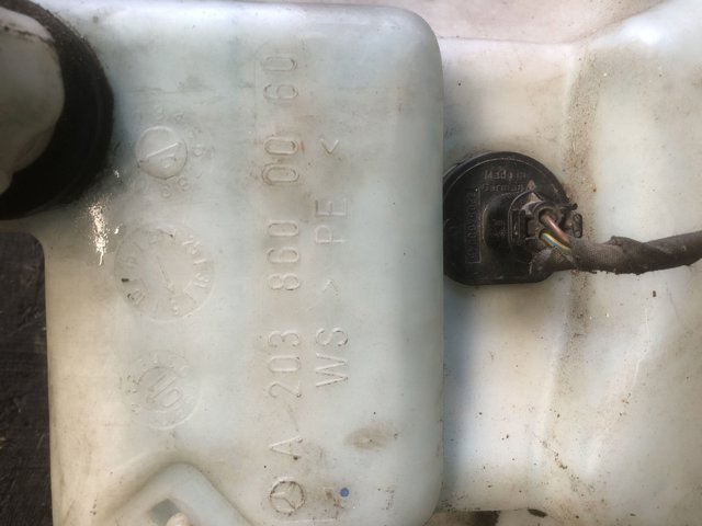 Бачок омивайки A2038600060 MERCEDES