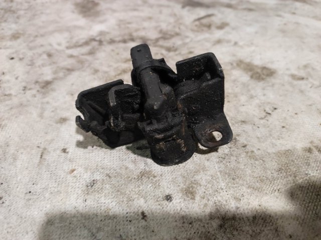 Замок кришки капота A2038800060 MERCEDES