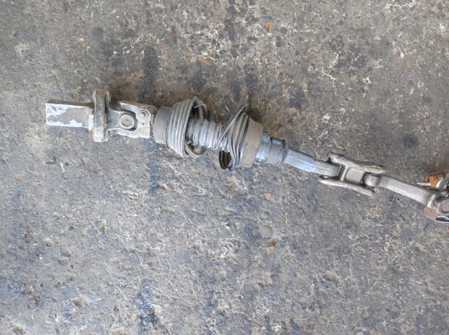 Рульова колонка A2104603916 MERCEDES