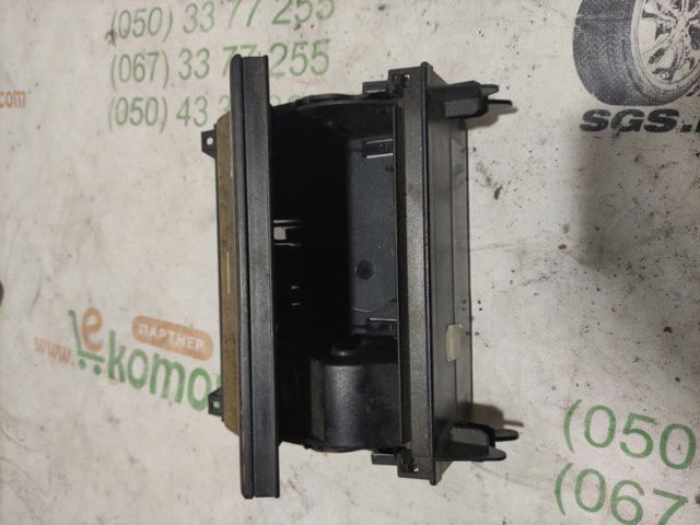Попільничка A2108100230 MERCEDES