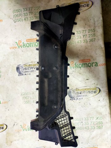 Карман повітрозабірника капота, правий A2108302444 MERCEDES