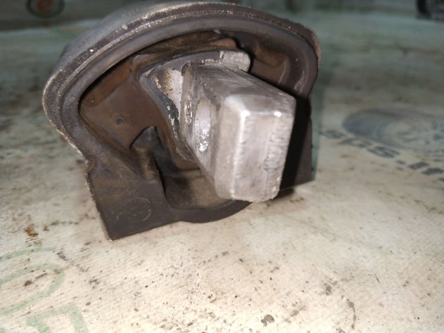 Опора коробки передач A2202400118 MERCEDES