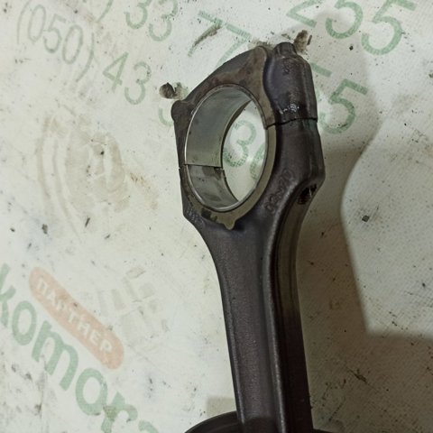 Шатун поршня ДВЗ A6110300320 MERCEDES