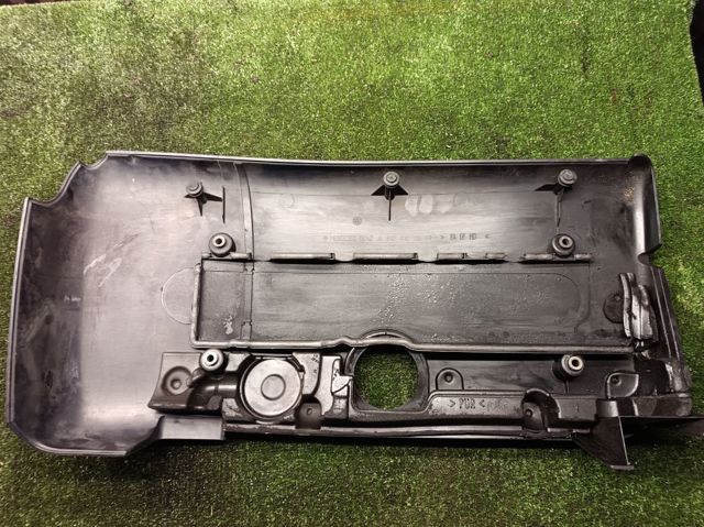 Кришка двигуна декоративна A6120100667 MERCEDES