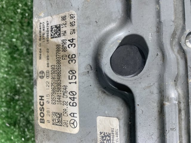 Модуль управління двигуном A6401503634 MERCEDES