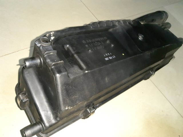 Корпус повітряного фільтра A6460900601 MERCEDES
