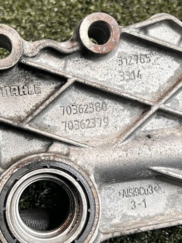 Корпус масляного фільтра A6511800610 MERCEDES