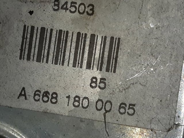 Масляний радіатор охолодження рідини АКПП A6681800065 MERCEDES