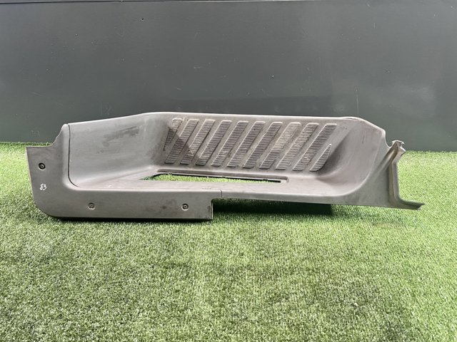 Підніжка права A9066860110 MERCEDES