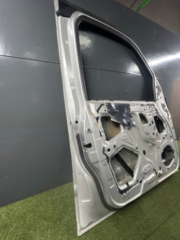 Двері передні, ліві H01015X0MB NISSAN