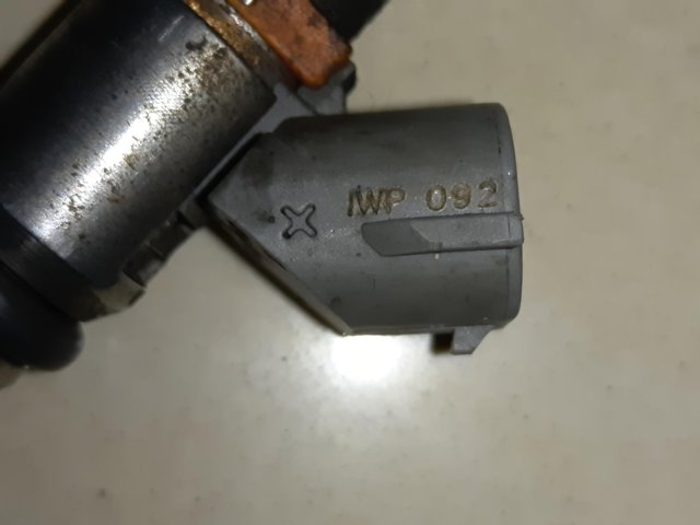 Форсунка вприску палива IWP092 MAGNETI MARELLI