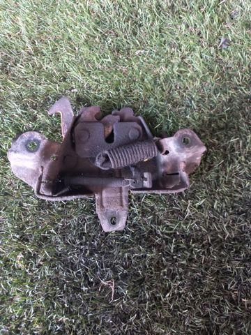 Замок кришки капота MR144487 MITSUBISHI