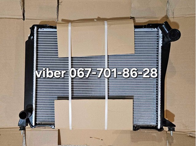 Радіатор системи охолодження двигуна 8165082 POLCAR