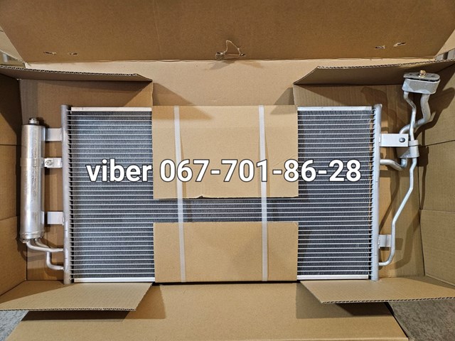 Радіатор кондиціонера 921005SA0A NISSAN