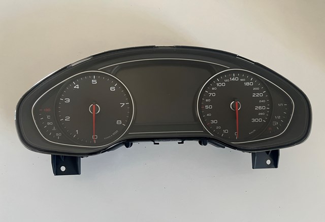 Панель приладів 4H0920931 VAG