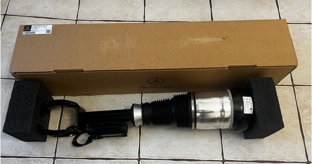 Амортизатор передньої підвіски, лівий A1663205566 MERCEDES