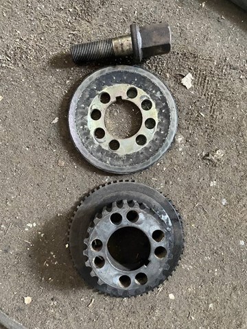Зірочка приводу коленвала двигуна 1130A066 MITSUBISHI