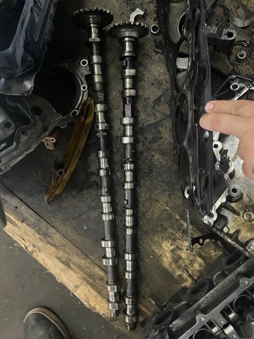 Вал розподільчий 11312246699 BMW