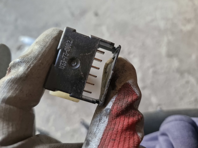 Кнопка стоп-сигналу 56054001AB CHRYSLER