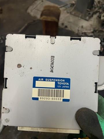 Блок керування пневмопідвіскою 8929360033 TOYOTA