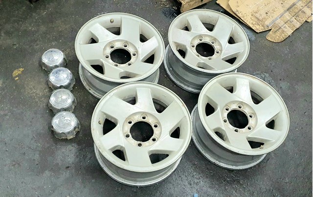 Ковпаки на диски MB816581 MITSUBISHI