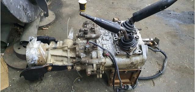 Роздавальна коробка MR518701 MITSUBISHI