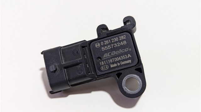 Датчик тиску повітря 55573248 OPEL