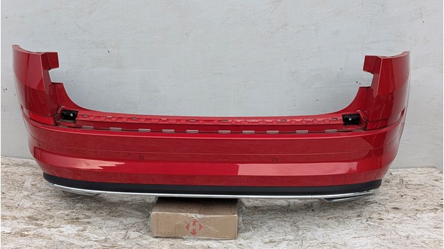Буфер (бампер) задній 565807421 VAG