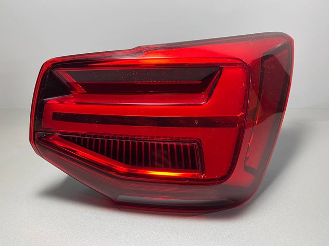 Задній правий стоп 81A945092B VAG